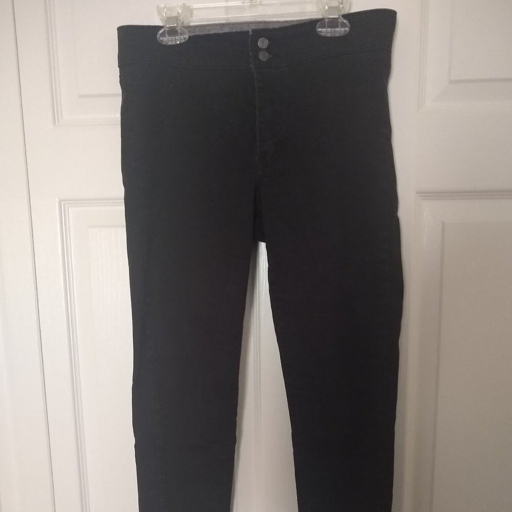 LEVI'S BLACK SKINNY JEANS